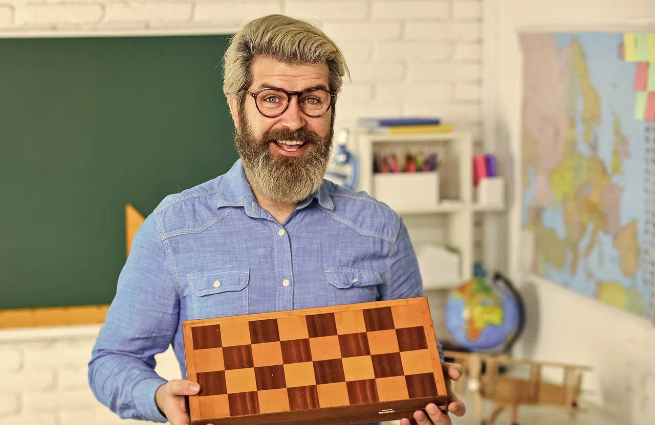 1022